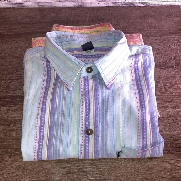 Bundle of 2 Indie Style Solet Multi Color Button Down Large Shirts - Picture 15 of 15